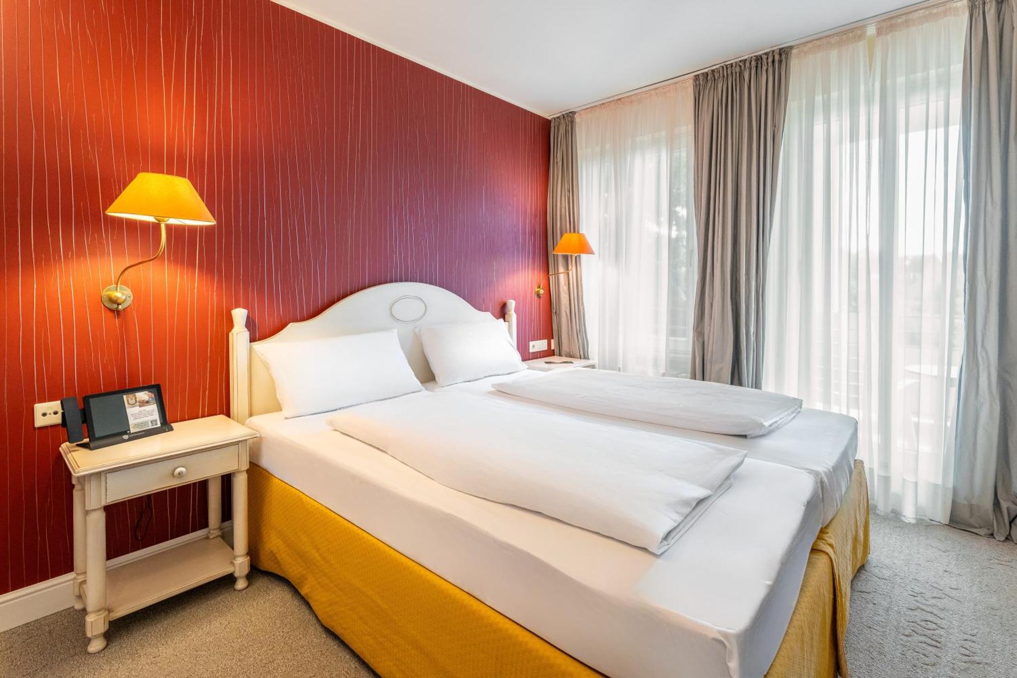 Romantik Hotel Boesehof บาดเบเดอร์เคซา ภายนอก รูปภาพ