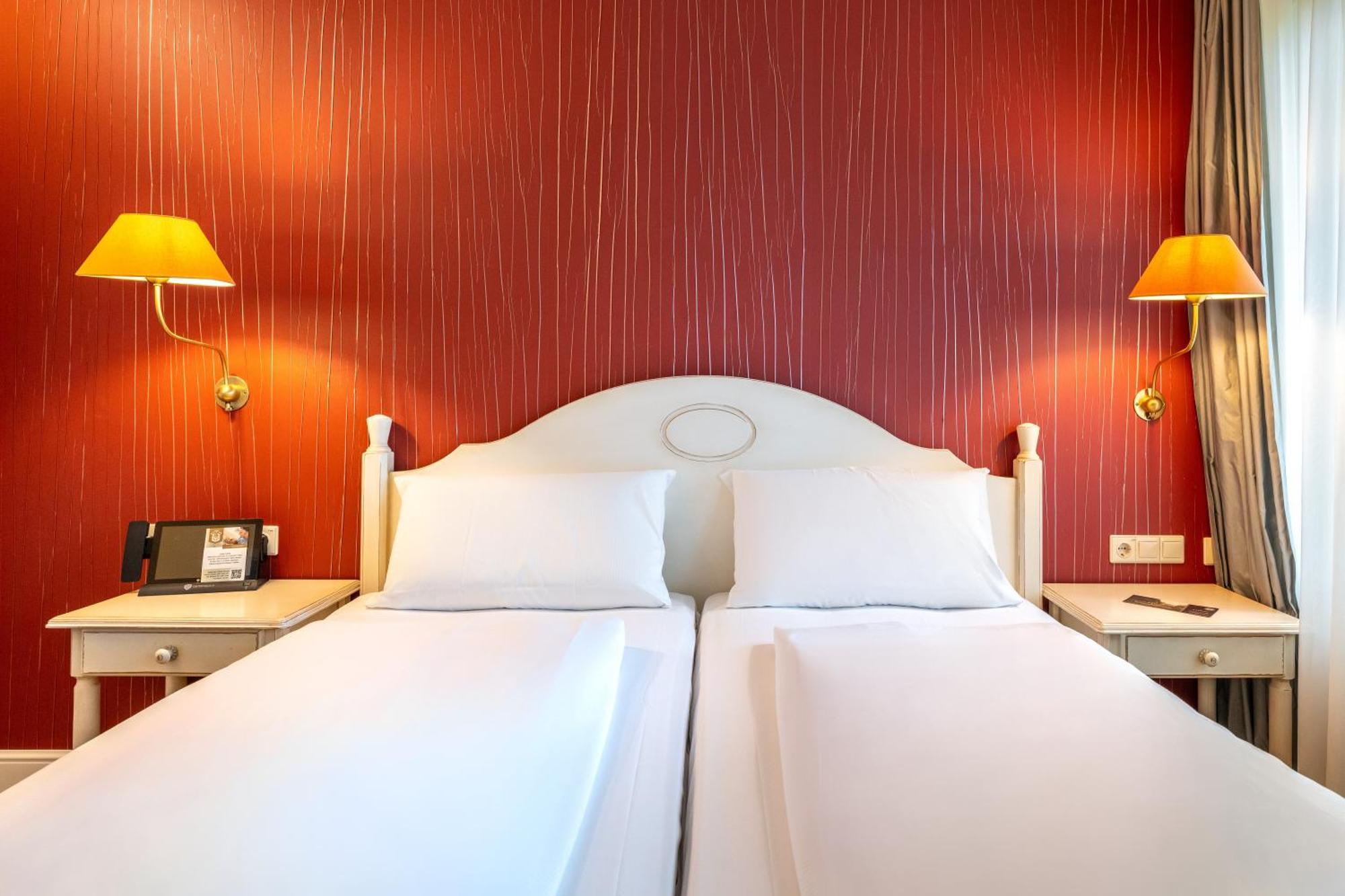 Romantik Hotel Boesehof บาดเบเดอร์เคซา ภายนอก รูปภาพ